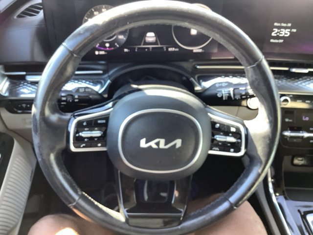Used 2022 Kia Carnival SX Prestige FWD image 28