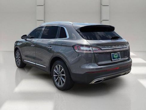 Used 2022 Lincoln Nautilus FWD image 3