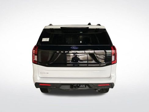 New 2025 Ford Expedition Active image 15
