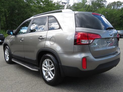 Used 2015 Kia Sorento LX AWD/4WD image 7