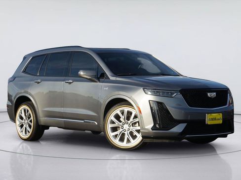 Used 2020 Cadillac XT6 Sport AWD/4WD image 2