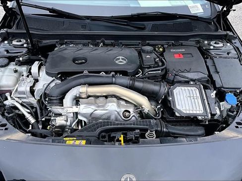Used 2025 Mercedes-Benz CLA 250 image 31