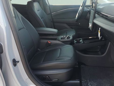 New 2025 Ford Mustang Mach-E Premium image 21