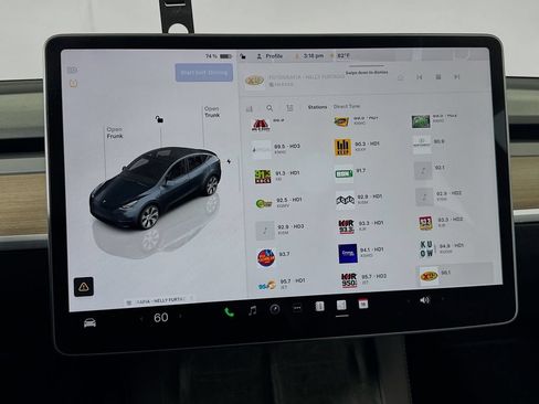 Used 2024 Tesla Model Y Long Range RWD image 24