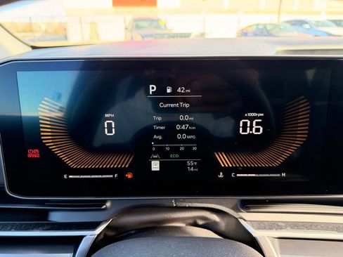 New 2026 Kia Carnival LXS image 16