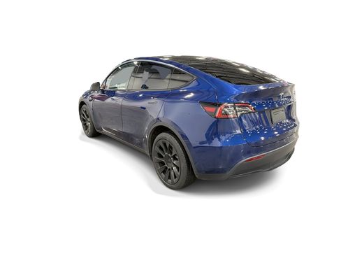 Certified 2023 Tesla Model Y Long Range AWD/4WD image 4