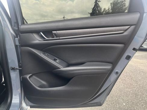 Used 2021 Honda Accord Touring image 21