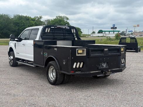 Used 2019 Ford F350 XLT w/ XLT Premium Package AWD/4WD image 8