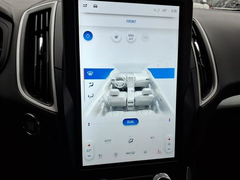 Used 2024 Ford Edge SEL w/ Convenience Package image 16