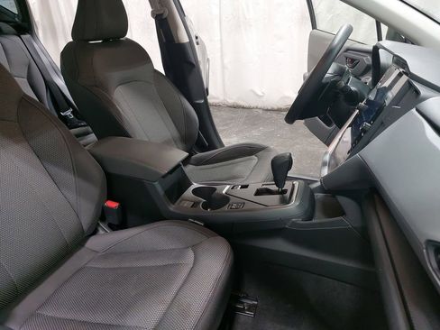 Used 2024 Subaru Crosstrek 2.0i Premium image 10