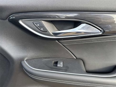 Used 2021 Buick Envision Essence w/ Sport Touring Package image 18