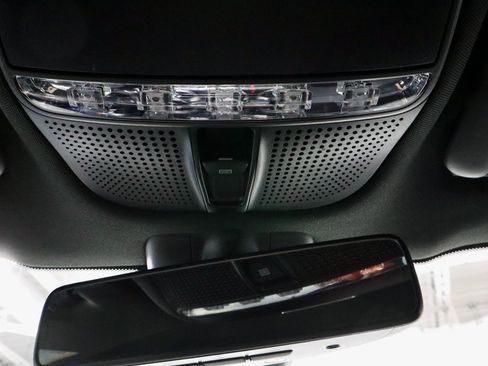 Used 2020 Mercedes-Benz GLC 300 4MATIC image 31