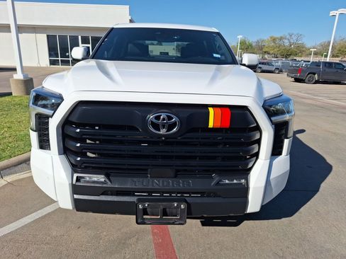 Used 2025 Toyota Tundra SR5 image 9
