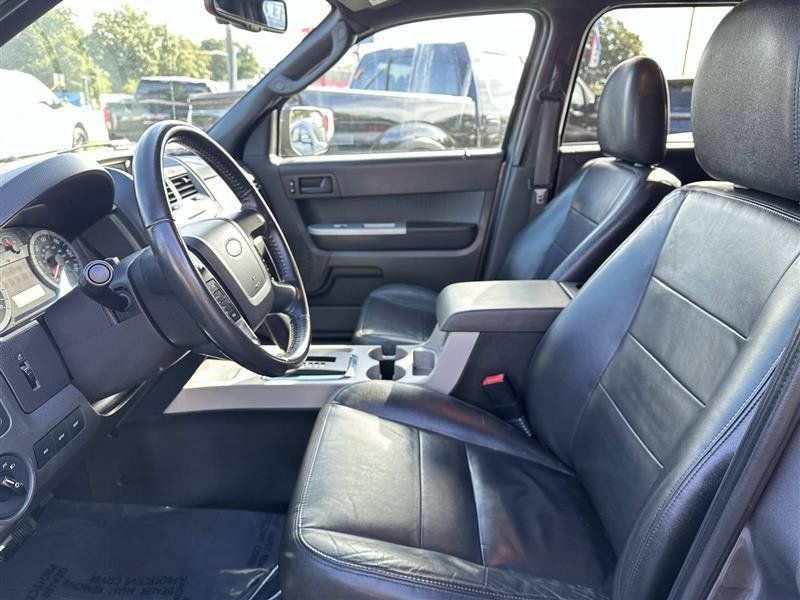Used 2012 Ford Escape XLT w/ Canadian Winter Pkg FWD image 9