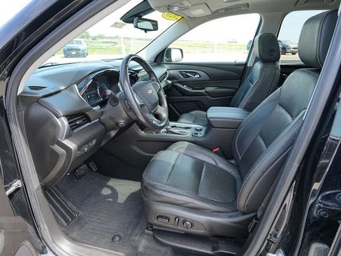 Used 2020 Chevrolet Traverse Premier AWD/4WD image 16