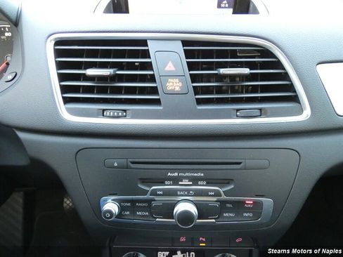 Used 2015 Audi Q3 2.0T Prestige w/ Prestige Package image 29