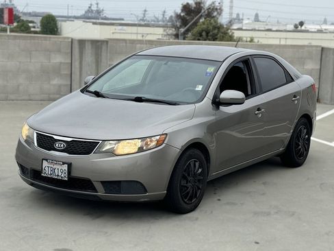 Used 2012 Kia Forte EX image 6