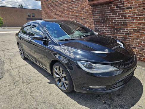 Used 2015 Chrysler 200 S w/ Navigation & Sound Group I AWD/4WD image 2