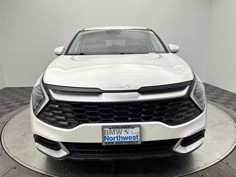 Used 2024 Kia Sportage LX AWD/4WD image 14