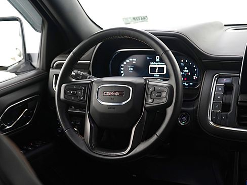 Used 2024 GMC Yukon XL AT4 w/ Technology Package image 15