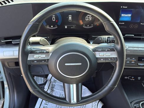 Used 2024 Hyundai Kona SEL AWD/4WD image 14