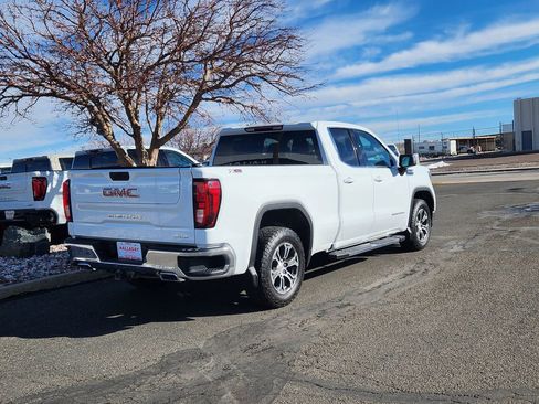 Used 2021 GMC Sierra 1500 SLE w/ X31 Off-Road Package image 5