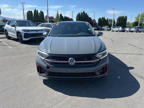 Used 2022 Volkswagen Jetta GLI Autobahn FWD image 10