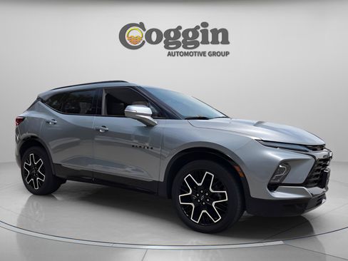 Certified 2023 Chevrolet Blazer RS w/ Enhanced Convenience Package AWD/4WD image 6