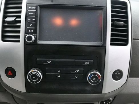 Used 2019 Nissan Frontier S image 17