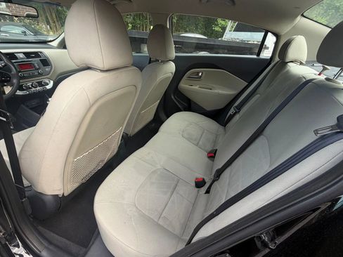 Used 2015 Kia Rio LX w/ Power Package FWD image 11