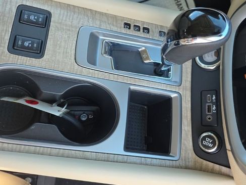 Used 2024 Nissan Murano SL image 18