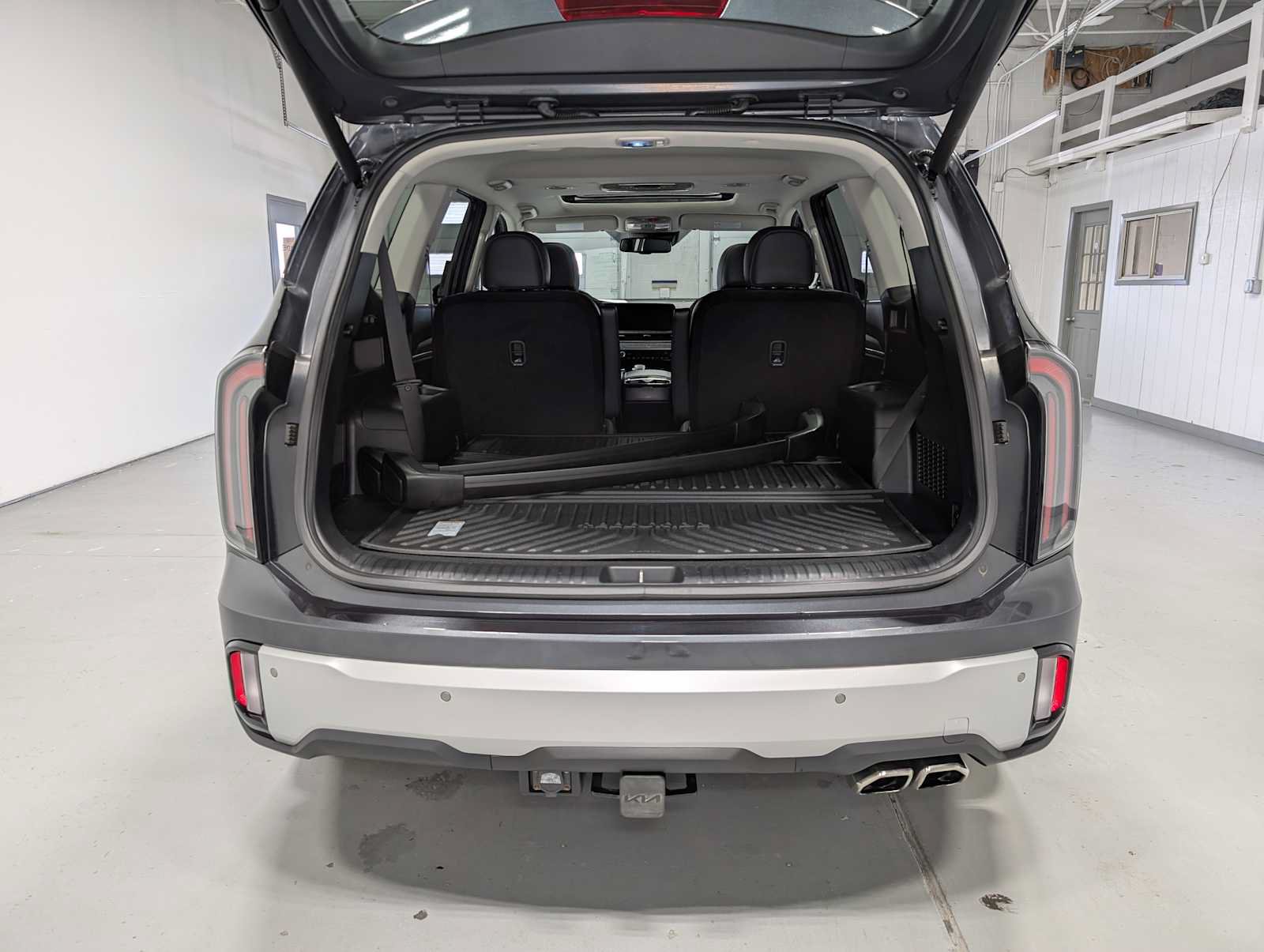 Used 2024 Kia Telluride EX w/ EX Captain's Chair Package AWD/4WD image 42