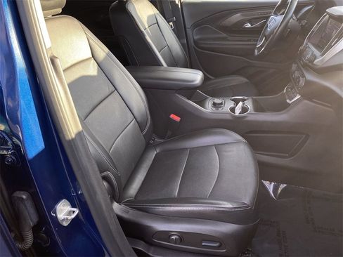 Used 2023 GMC Terrain SLT image 41