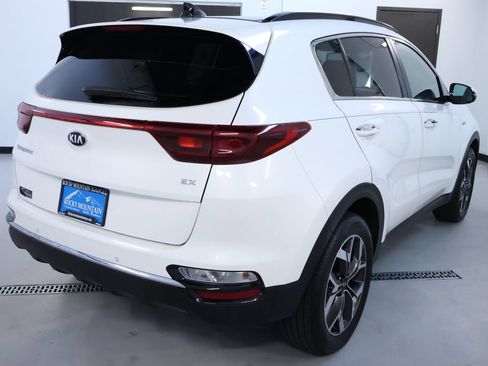 Used 2020 Kia Sportage EX w/ EX Technology Package AWD/4WD image 7