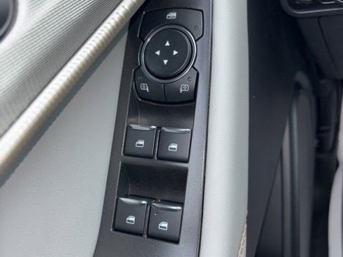 New 2026 Ford Explorer Active w/ Active Comfort Package image 34