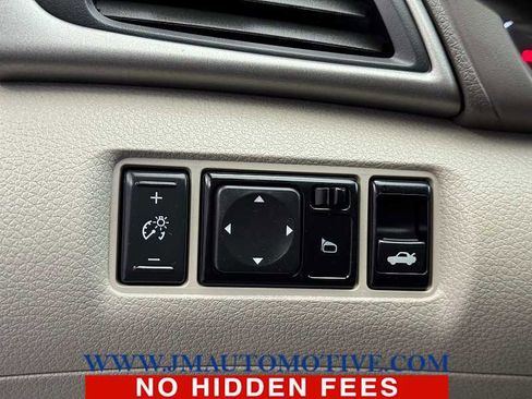 Used 2014 Nissan Sentra SL w/ Premium Package image 36
