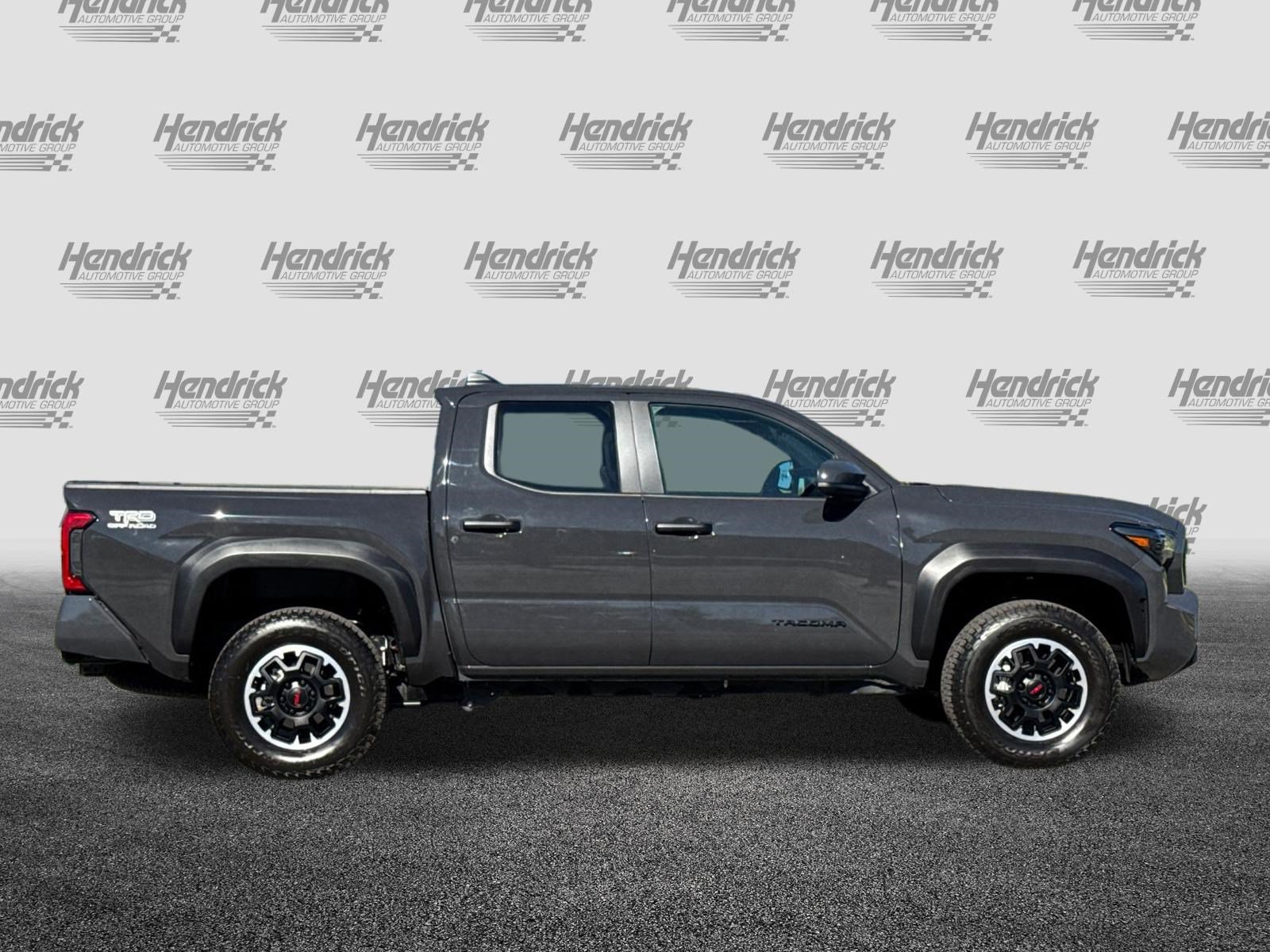 Used 2026 Toyota Tacoma TRD Off-Road AWD/4WD image 3