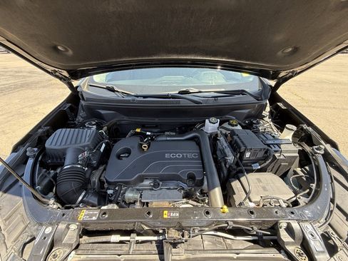 Used 2020 Chevrolet Equinox LT image 59