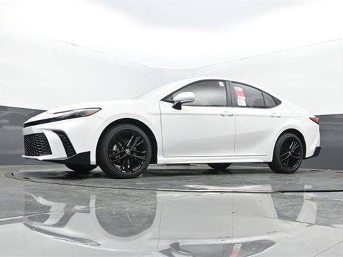 New 2026 Toyota Camry SE image 26