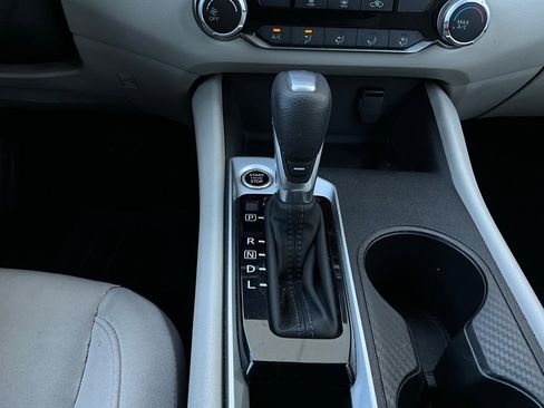 Used 2025 Nissan Altima 2.5 SV image 23