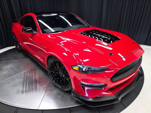 Used 2019 Ford Mustang GT w/ Equipment Group 301A RWD image 44