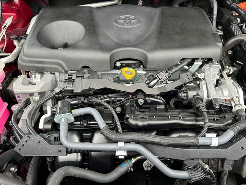 Used 2021 Toyota Venza XLE w/ Softex Package image 30