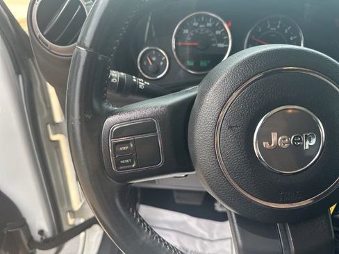 Used 2015 Jeep Wrangler Unlimited Sport w/ Quick Order Package 24S AWD/4WD image 13