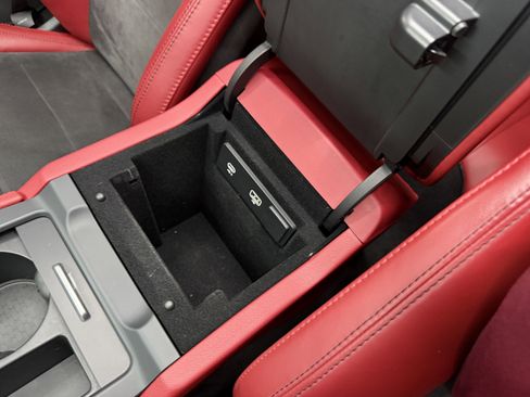 Used 2022 Jaguar F-PACE SVR image 25