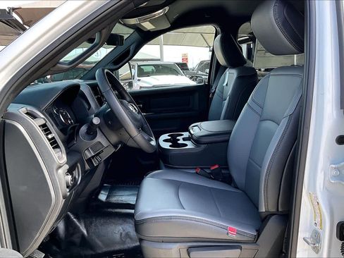 New 2026 RAM 2500 Tradesman w/ Chrome Appearance Group image 9