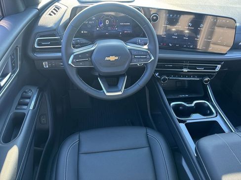 New 2026 Chevrolet Traverse LT w/ LPO, Floor Liner Package FWD image 14