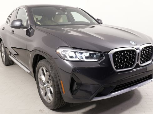 Used 2025 BMW X4 xDrive30i image 6