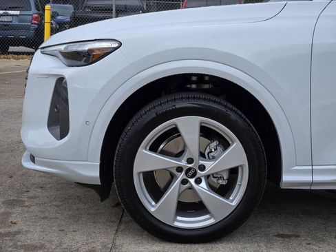 New 2025 Audi Q5 Premium Plus image 13