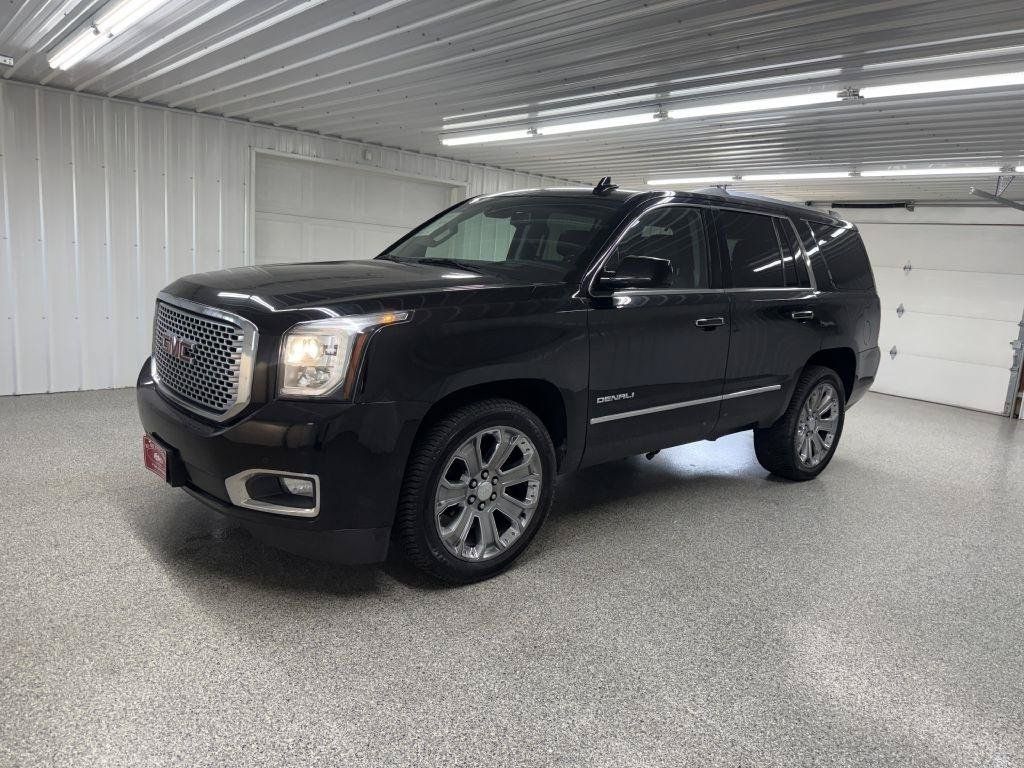 Used 2015 GMC Yukon Denali w/ Premium Package AWD/4WD image 3