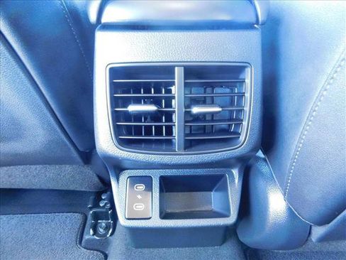 Used 2024 Kia Seltos S image 19